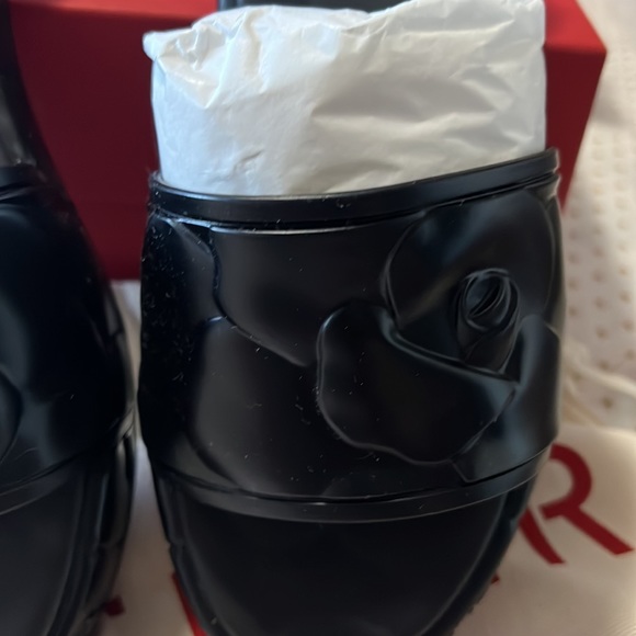 Valentino slides - Picture 8 of 8